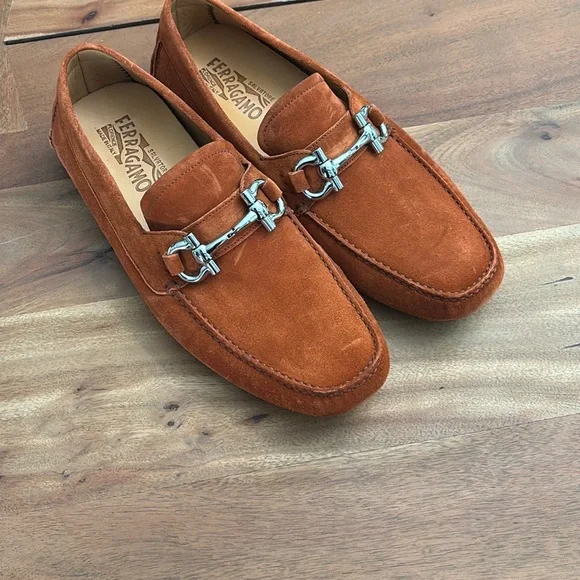 Salvatore Ferragamo Brown Suede Loafers with Gold Horsebit Salvatore Ferragamo Brown Suede Loafers Size 41.5 Salvatore  main image 4